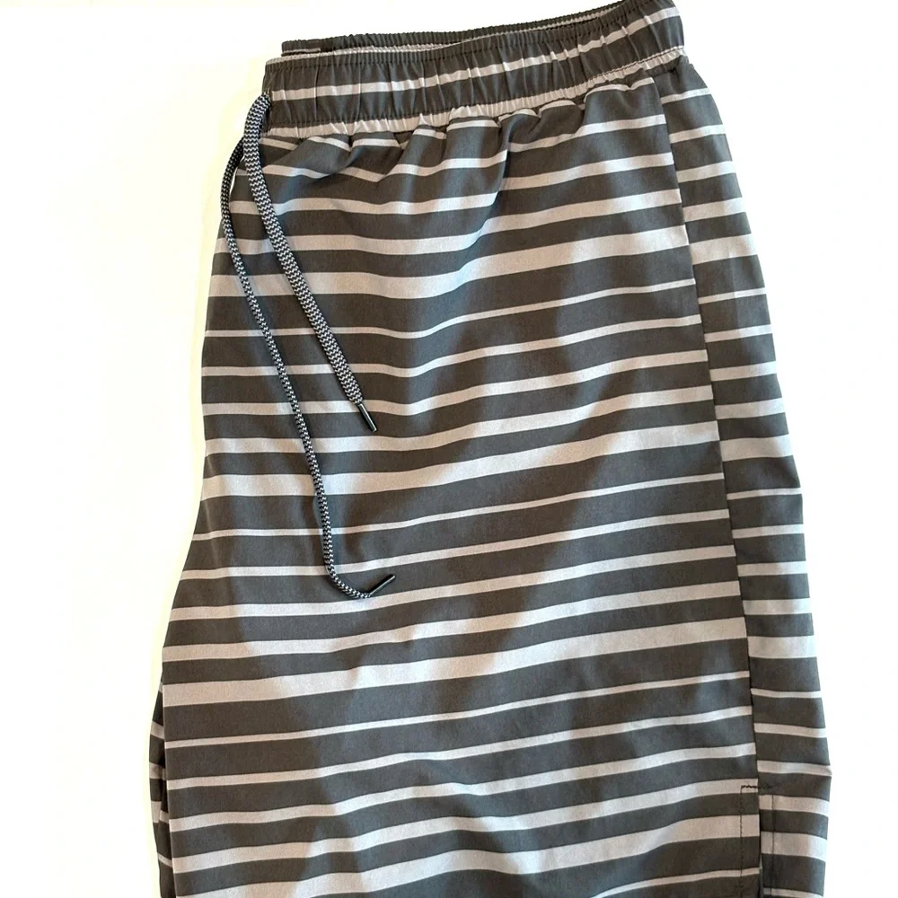 RABBIT Running Men Shorts L Large